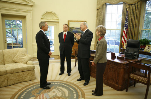 President George W. Bush meets with the leadership of the Southern Baptist Convention in the Oval Office, Oct. 11, 2006