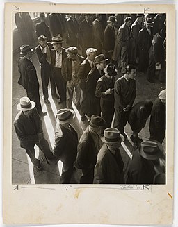 Jobless Men Lined up for the First Time in California to File Claims for Unemployment Compensation - NARA - 7716670 (page 1)